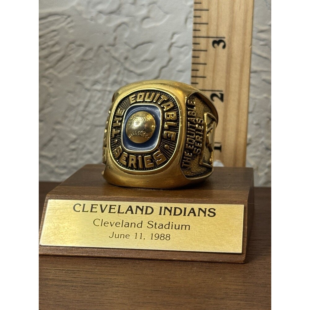 1988 Equitable Old-Timers Series Ring Cleveland Indians Signed Bob Feller HOF!